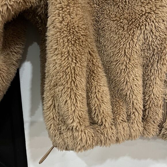 Offline By Aerie Cropped Fluffy Zip Up Brown Jacket Size Medium - Picture 4 of 5